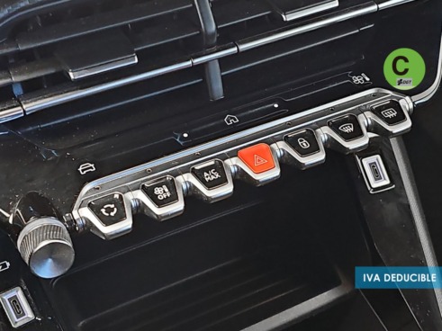 40543ad341c7ad9b85737cf1254c2d0f-4658 Peugeot 2008 PureTech 100 S&S Allure 75 kW (100 CV) - 27