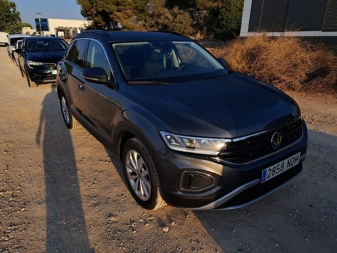 40543ad341c7ad9b85737cf1254c2d0f-5643 Volkswagen T-roc «más» 1.5 Tsi 110kw (150cv) Dsg - 3