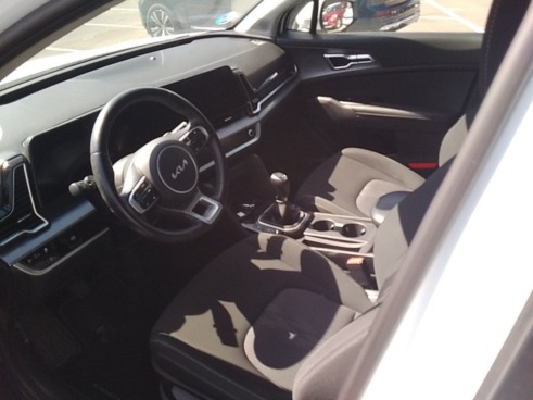 40543ad341c7ad9b85737cf1254c2d0f-3337 Kia Sportage 1.6 Crdi Mhev 100kw (136cv) Business 4×4 - 7