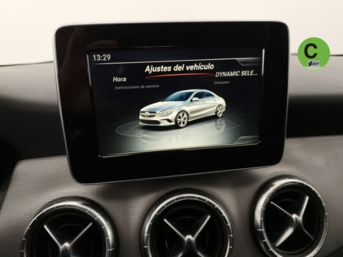 40543ad341c7ad9b85737cf1254c2d0f-575 Mercedes CLA 220 d 130 kW (177 CV) - 27