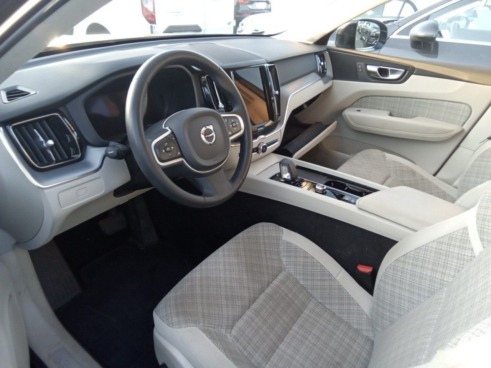 40543ad341c7ad9b85737cf1254c2d0f-7356 Volvo Xc60 2.0 B4 D Core Auto - 7