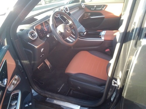 40543ad341c7ad9b85737cf1254c2d0f-6371 Mercedes Glc 300 E 4matic - 7