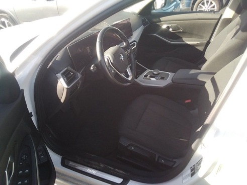 40543ad341c7ad9b85737cf1254c2d0f-6916 Bmw Series 3 320d Auto.touring - 7