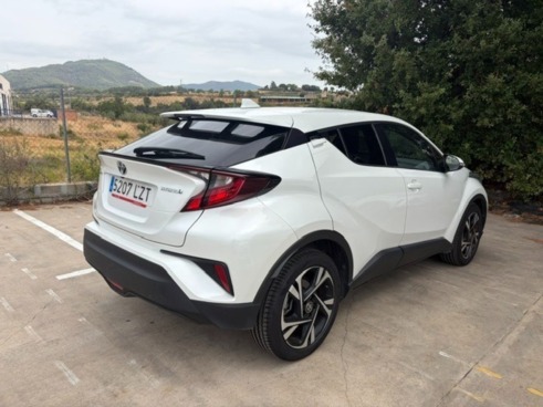 40543ad341c7ad9b85737cf1254c2d0f-7140 Toyota C-hr 1.8 125h Advance - 4