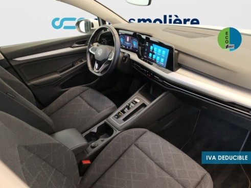 40543ad341c7ad9b85737cf1254c2d0f-7352 Volkswagen Golf Life 1.0 eTSI 81 kW (110 CV) DSG - 6