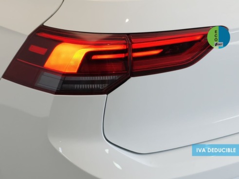 40543ad341c7ad9b85737cf1254c2d0f-7359 Volkswagen Golf Life 1.0 eTSI 81 kW (110 CV) DSG - 13