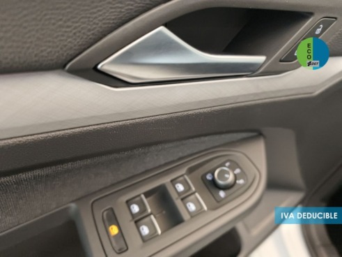 40543ad341c7ad9b85737cf1254c2d0f-7377 Volkswagen Golf Life 1.0 eTSI 81 kW (110 CV) DSG - 30