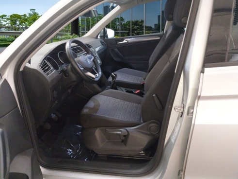 40543ad341c7ad9b85737cf1254c2d0f-213 Volkswagen Tiguan Life 2.0 Tdi 90kw (122cv) - 7