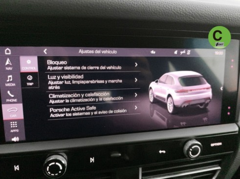 40543ad341c7ad9b85737cf1254c2d0f-1516 Porsche Macan 195 kW (265 CV) - 29