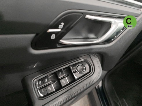 40543ad341c7ad9b85737cf1254c2d0f-1518 Porsche Macan 195 kW (265 CV) - 31