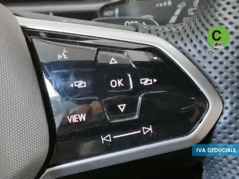 40543ad341c7ad9b85737cf1254c2d0f-1839 Volkswagen T-Roc R-Line 2.0 TDI 110 kW (150 CV) DSG - 22
