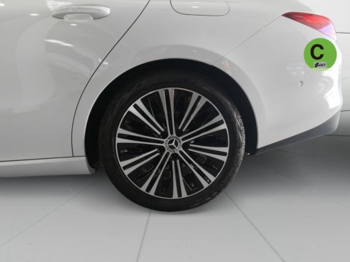 40543ad341c7ad9b85737cf1254c2d0f-5522 Mercedes CLA 200 d 110 kW (150 CV) - 29