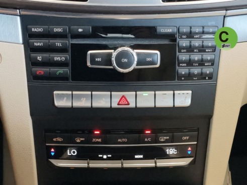 40543ad341c7ad9b85737cf1254c2d0f-434 Mercedes Clase E E 200 Cabrio 135 kW (184 CV) - 21