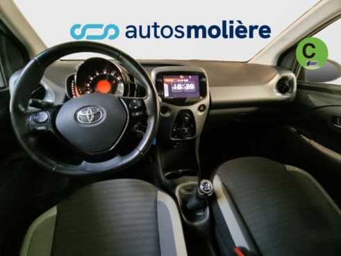 40543ad341c7ad9b85737cf1254c2d0f-2602 Toyota Aygo 1.0 70 x-cite 53 kW (72 CV) - 8