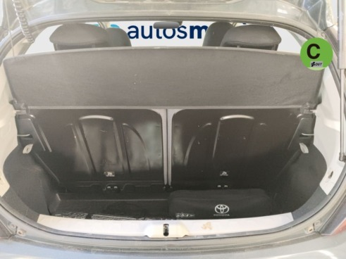 40543ad341c7ad9b85737cf1254c2d0f-2972 Toyota Aygo 1.0 70 x-cite 53 kW (72 CV) - 13