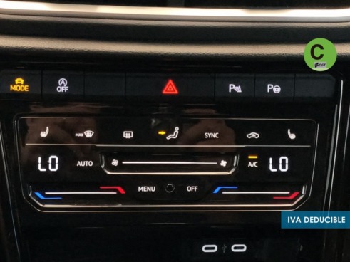 40543ad341c7ad9b85737cf1254c2d0f-3274 Volkswagen T-Roc R-Line 1.5 TSI 110 kW (150 CV) DSG - 25