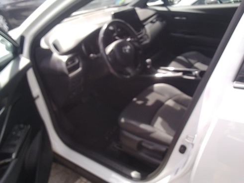 40543ad341c7ad9b85737cf1254c2d0f-652 Toyota C-hr 1.8 125h Advance - 7
