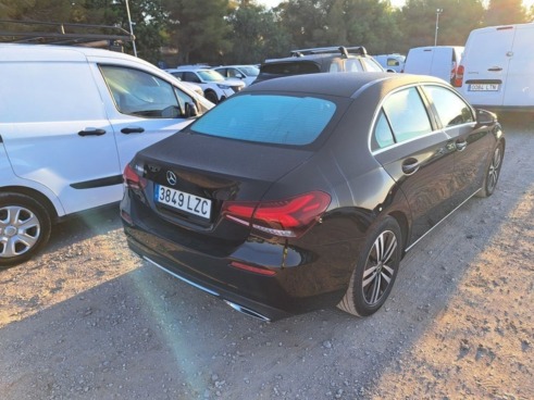 40543ad341c7ad9b85737cf1254c2d0f-1059 Mercedes A-class Sedán A 180 D - 4