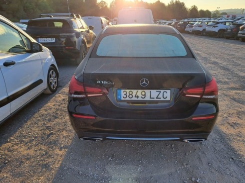 40543ad341c7ad9b85737cf1254c2d0f-1060 Mercedes A-class Sedán A 180 D - 5