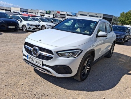 40543ad341c7ad9b85737cf1254c2d0f-1064 Mercedes GLA GLA 200 D