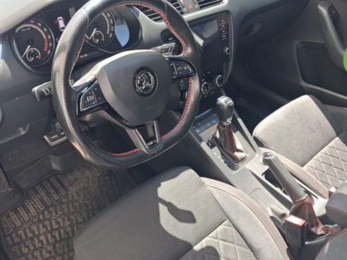 40543ad341c7ad9b85737cf1254c2d0f-1196 Skoda Octavia 2.0 TDI RS 135 kW (184 CV) DSG - 5