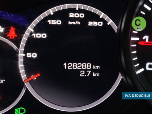 40543ad341c7ad9b85737cf1254c2d0f-1902 Porsche Cayenne S 324 kW (440 CV) - 17