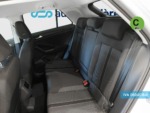 40543ad341c7ad9b85737cf1254c2d0f-565 Volkswagen T-Roc Life 2.0 TDI 110 kW (150 CV) DSG - 12
