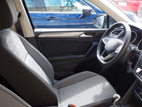 40543ad341c7ad9b85737cf1254c2d0f-2097 Volkswagen Tiguan Life 2.0 Tdi 110kw (150cv) - 5