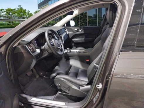 40543ad341c7ad9b85737cf1254c2d0f-2153 Volvo Xc60 2.0 B4 D Awd Ultimate Bright Auto - 7