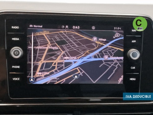 40543ad341c7ad9b85737cf1254c2d0f-2563 Volkswagen T-Roc R-Line 1.5 TSI 110 kW (150 CV) DSG - 18