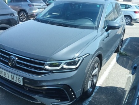 40543ad341c7ad9b85737cf1254c2d0f-3378 Volkswagen Tiguan R-Line 2.0 TDI 110kW (150CV) DSG