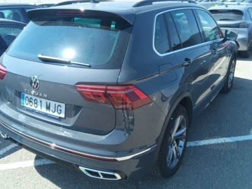 40543ad341c7ad9b85737cf1254c2d0f-3381 Volkswagen Tiguan R-line 2.0 Tdi 110kw (150cv) Dsg - 4