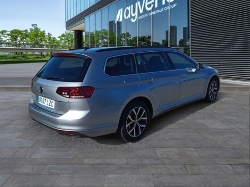 40543ad341c7ad9b85737cf1254c2d0f-4287 Volkswagen Passat Variant Executive 2.0 Tdi 90kw (122cv) D - 4