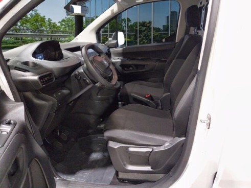 40543ad341c7ad9b85737cf1254c2d0f-2759 Peugeot Rifter Access Standard Bluehdi 73kw - 7