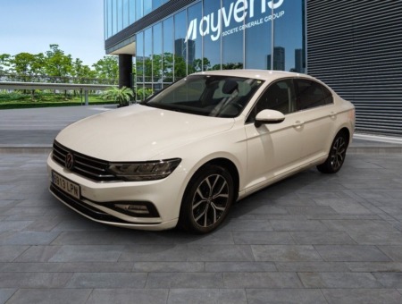 40543ad341c7ad9b85737cf1254c2d0f-3830 Volkswagen Passat Executive 2.0 TDI 110kW (150CV) DSG