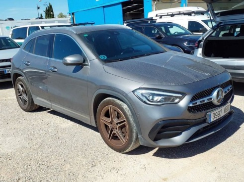 40543ad341c7ad9b85737cf1254c2d0f-4439 Mercedes Gla 200 D - 4