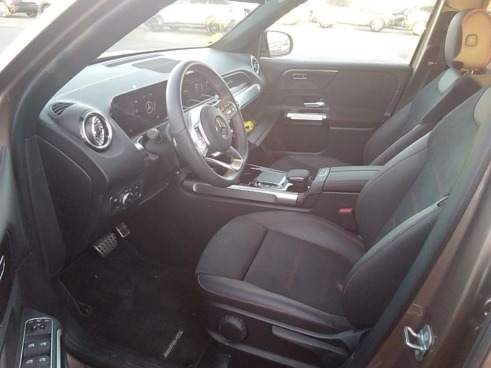 40543ad341c7ad9b85737cf1254c2d0f-4450 Mercedes Glb 220 D 4matic - 7
