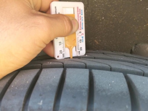 40543ad341c7ad9b85737cf1254c2d0f-4470 Mercedes Glc-class Glc 300 E 4matic - 3