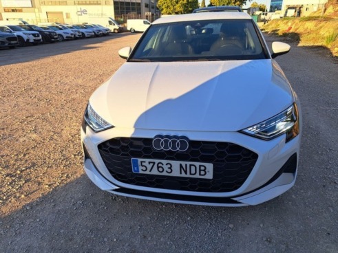 40543ad341c7ad9b85737cf1254c2d0f-2231 Audi A3 Sportback Advanced 35 Tfsi 110kw S Tron - 2