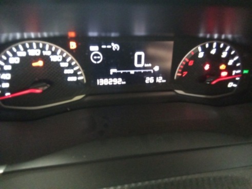 40543ad341c7ad9b85737cf1254c2d0f-5151 Peugeot 2008 Active Bluehdi 81kw (110cv) - 8