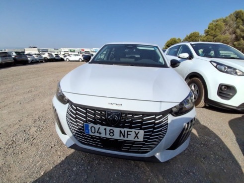 40543ad341c7ad9b85737cf1254c2d0f-5168 Peugeot 208 Allure Puretech 100 - 3