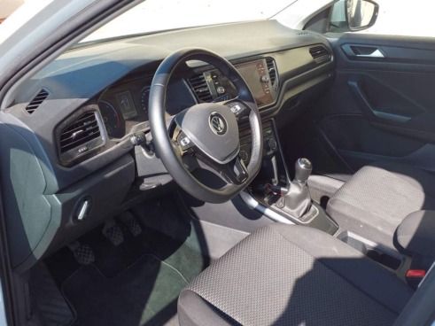 40543ad341c7ad9b85737cf1254c2d0f-5626 Volkswagen T-roc Edition 2.0 Tdi 85kw (115cv) - 5