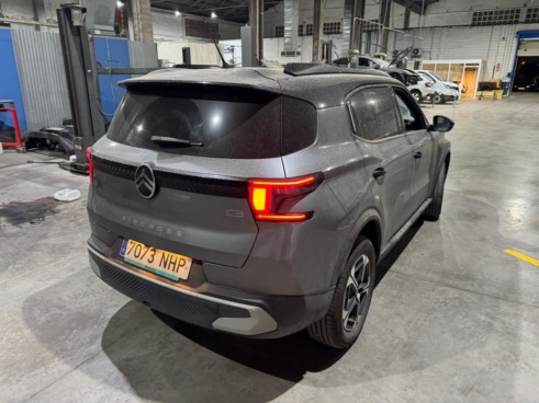40543ad341c7ad9b85737cf1254c2d0f-4382 Citroen C3 Aircross Hybrid 145 ë-dcs6 Max - 3