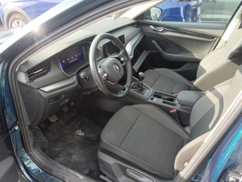 40543ad341c7ad9b85737cf1254c2d0f-6347 Skoda Octavia 2.0 Tdi 85kw (115 Cv) Manual Ambition - 7
