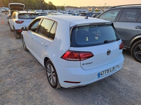40543ad341c7ad9b85737cf1254c2d0f-6401 Volkswagen Golf (o) E-golf Epower 100 Kw (136cv) - 7