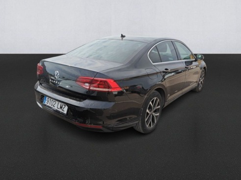 40543ad341c7ad9b85737cf1254c2d0f-199 Volkswagen Passat Executive 2.0 Tdi 110kw (150cv) - 4