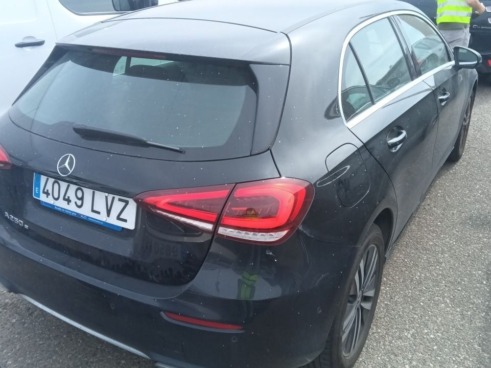40543ad341c7ad9b85737cf1254c2d0f-414 Mercedes A-class A 250 E - 4