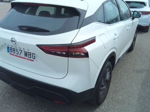 40543ad341c7ad9b85737cf1254c2d0f-470 Nissan Qashqai Dig-t 103kw (140cv) Mhev 4×2 Acenta - 4