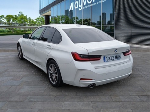 40543ad341c7ad9b85737cf1254c2d0f-100 Bmw Series 3 320i Auto. - 6