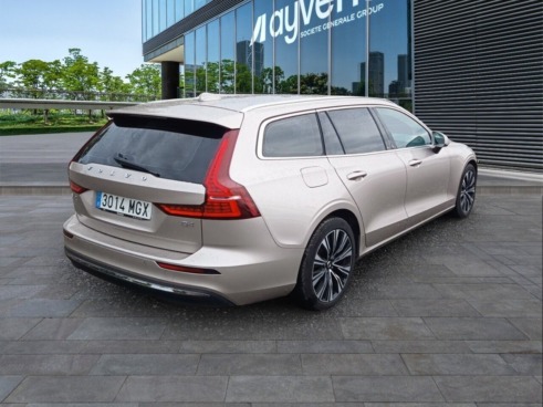 40543ad341c7ad9b85737cf1254c2d0f-634 Volvo V60 2.0 B4 (d) Plus Dark Auto - 4